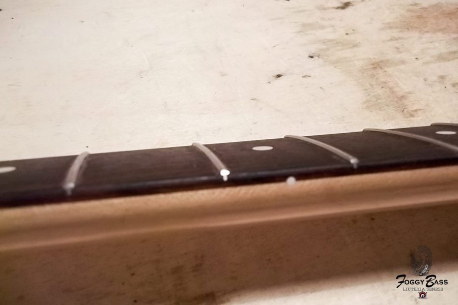 Refrettatua su Fender Jazz Bass Fretless Made in Usa Refrettatua su Fender Jazz Bass Fretless Made in Usa