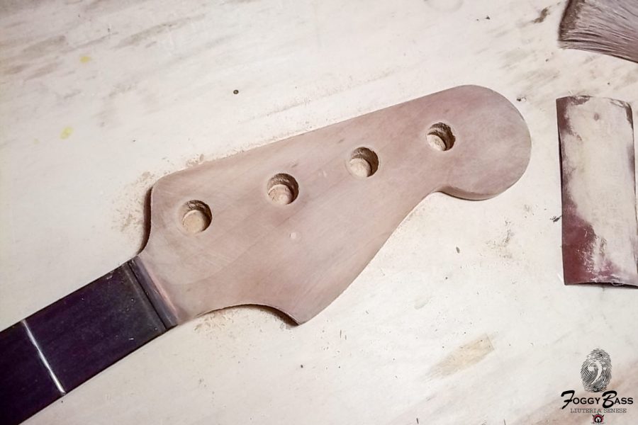 Rifacimento paletta su Fender Jazz 1965