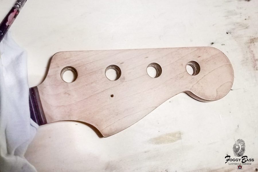 Rifacimento paletta su Fender Jazz 1965